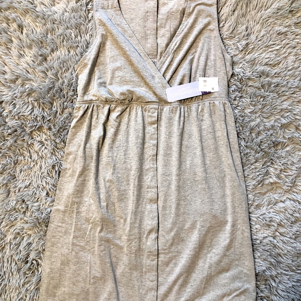 NWT MOTHERHOOD MATERNITY 3 in 1 gown size medium